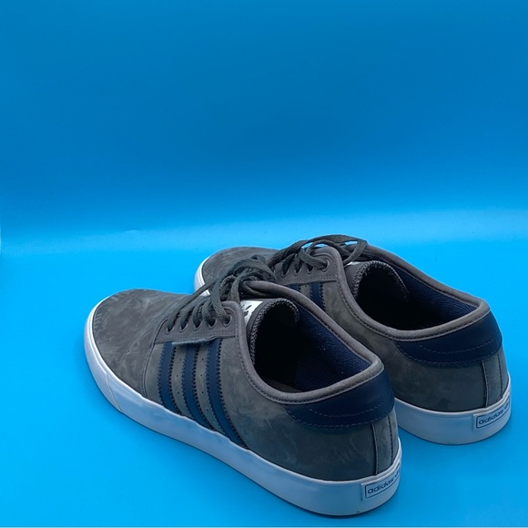 Adidas Seeley Gray - Picture 2 of 4